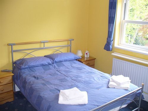 Harewood Lodge Guest House ดาร์ลิงตัน ภายนอก รูปภาพ